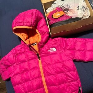 The North Face Kids Pink and Orange Rain & Snow Boots